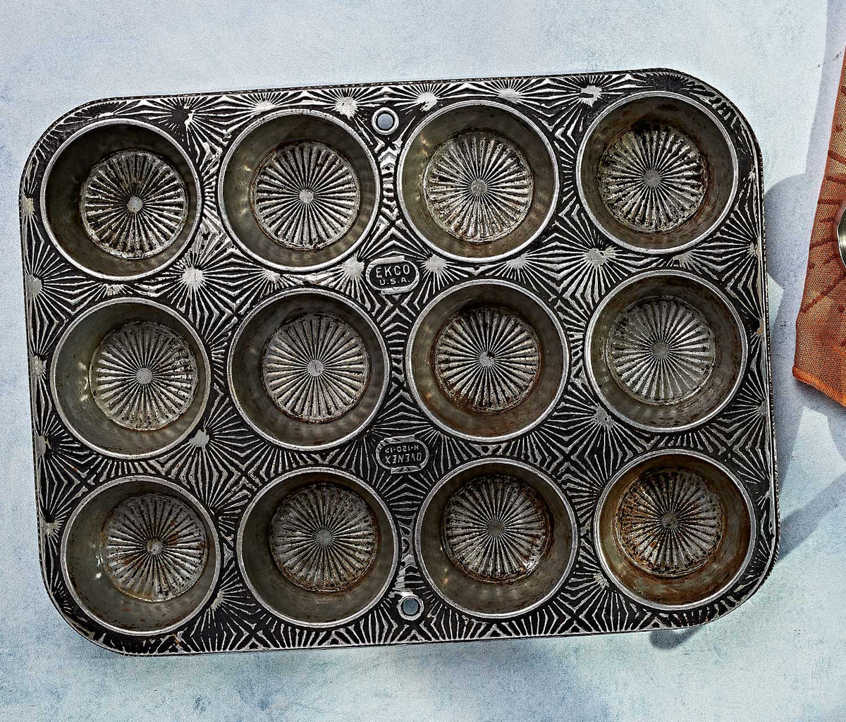 Vintage Ovenex-Ekco 12-Cup Starburst Muffin Pan Retro Steel Bakeware