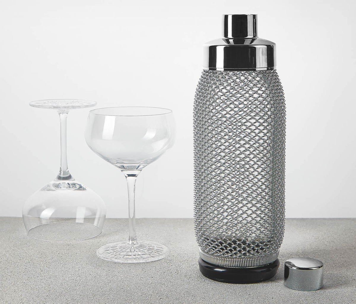 http://lollygag.co/cdn/shop/products/Merkuria-Kovocas-Chrome-Cocktail-Shaker_1200x1200.jpg?v=1618350455