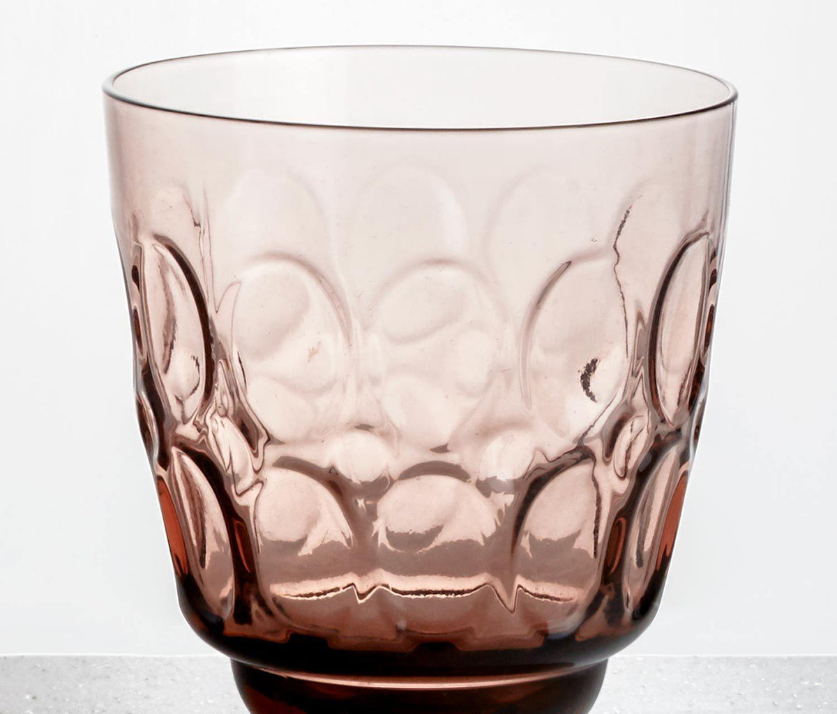 http://lollygag.co/cdn/shop/products/Taupe-Moonstone-Footed-Wine-Glasses-details-top_1200x1200.jpg?v=1618350937