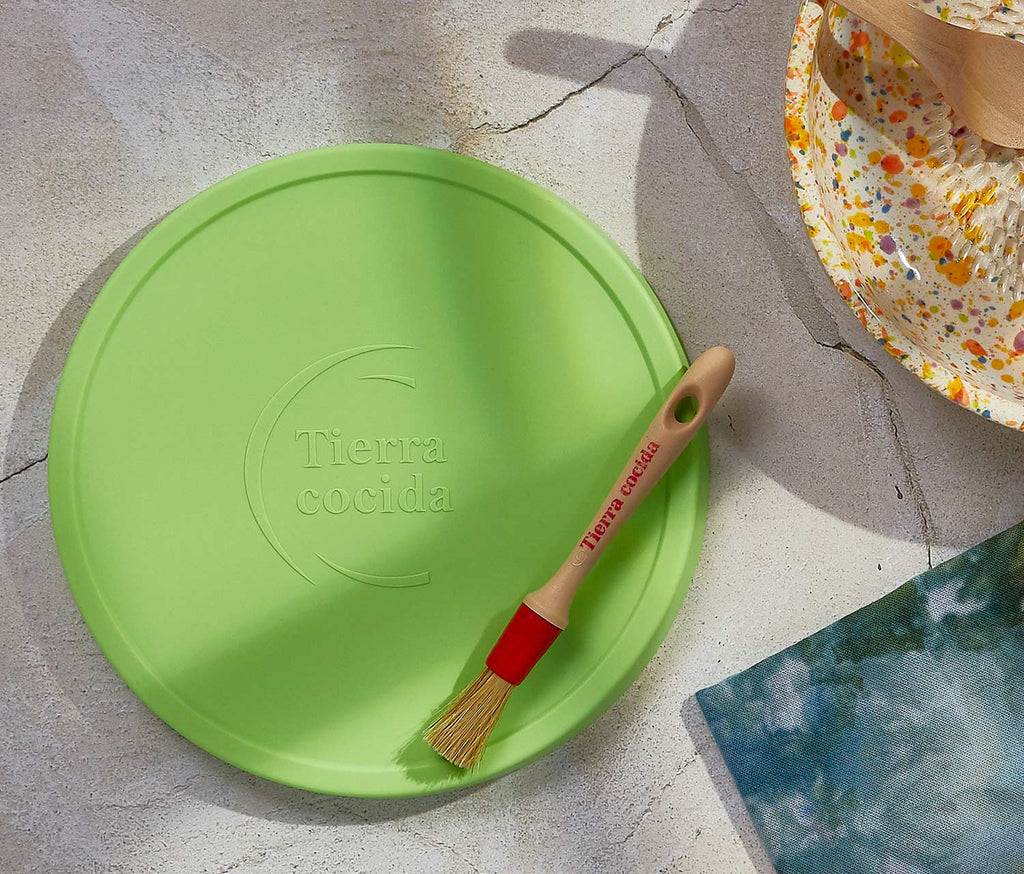BPA-free silicone bowl green lid - Lollygag