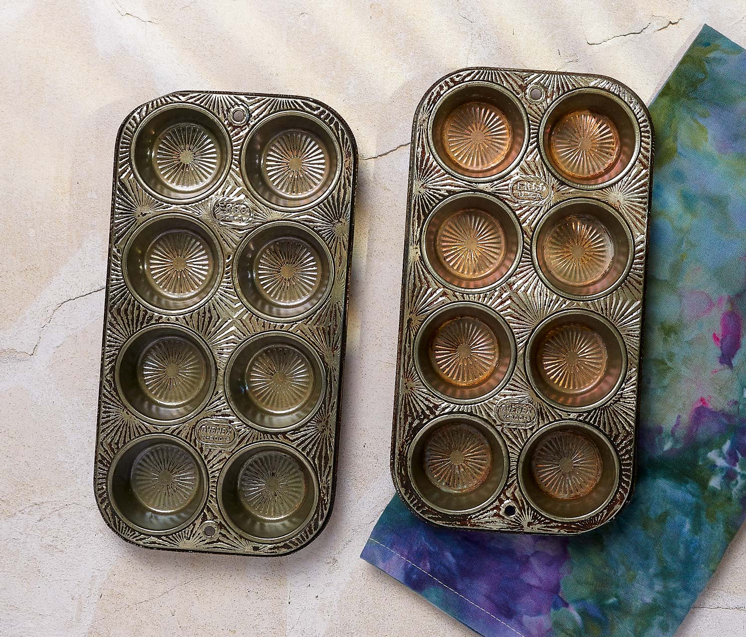 Vintage Ekco Ovenex Starburst Mini Muffin Tins (Set of 2) Retro