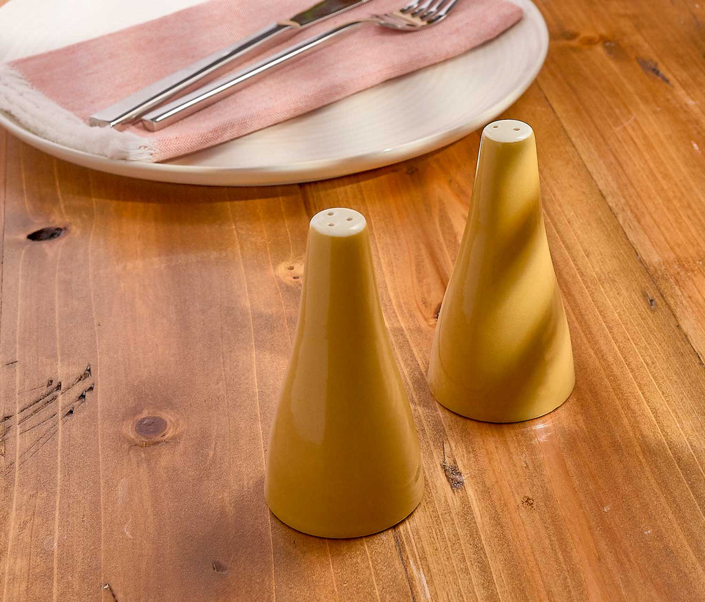 Vintage yellow stoneware Salt &amp; Pepper Shakers - Lollygag