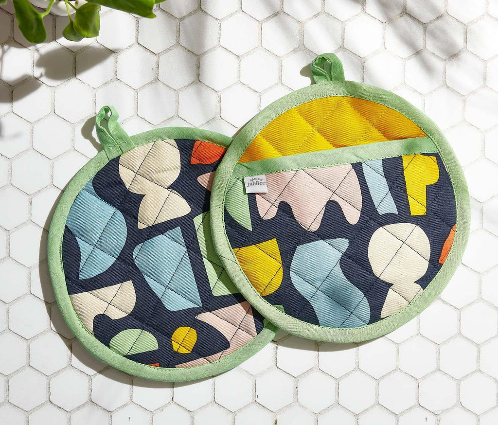 Round Doodle Quilted colorful fun Pot Holders Set