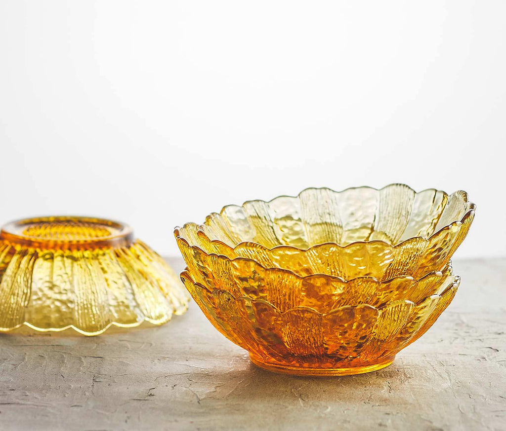 Hollywood Gold Fluted Dessert Bowls : Vintage Set of 4 - lollygag